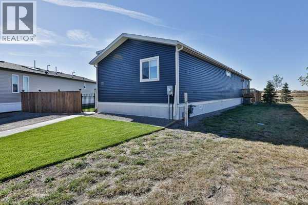 2037 Sunflower Crescent, Coaldale, Alberta  T1M 0G4 - Photo 3 - A2259171