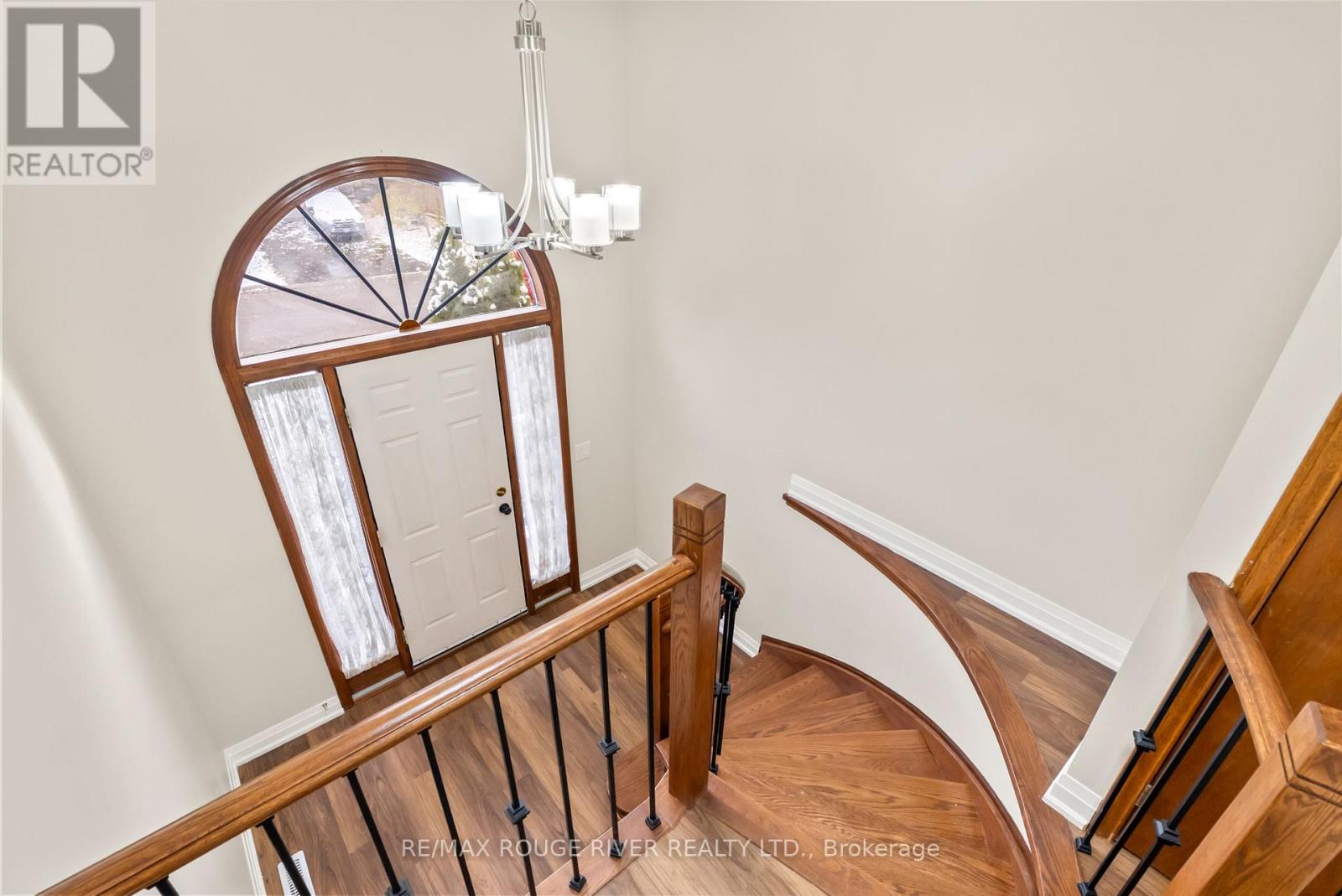 16 Borland Court, Clarington, Ontario  L1C 4T6 - Photo 3 - E12537044