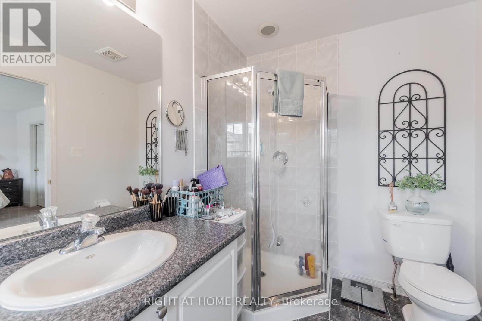 63 Feint Drive, Ajax, Ontario L1T 0E6 - Photo 14 - E12537138