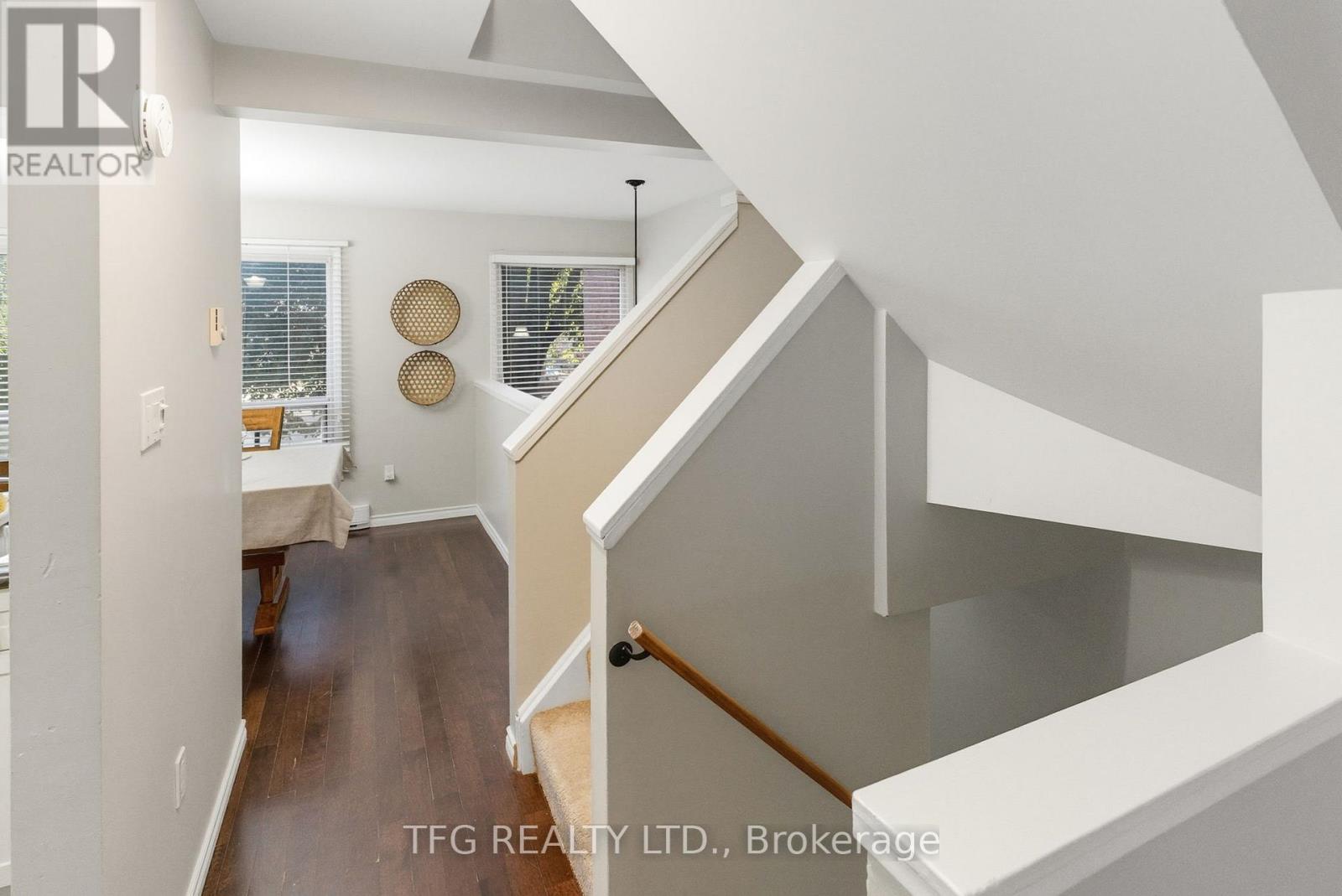 66 Parklane Circle, Clarington, Ontario L1C 3V9 - Photo 11 - E12537252