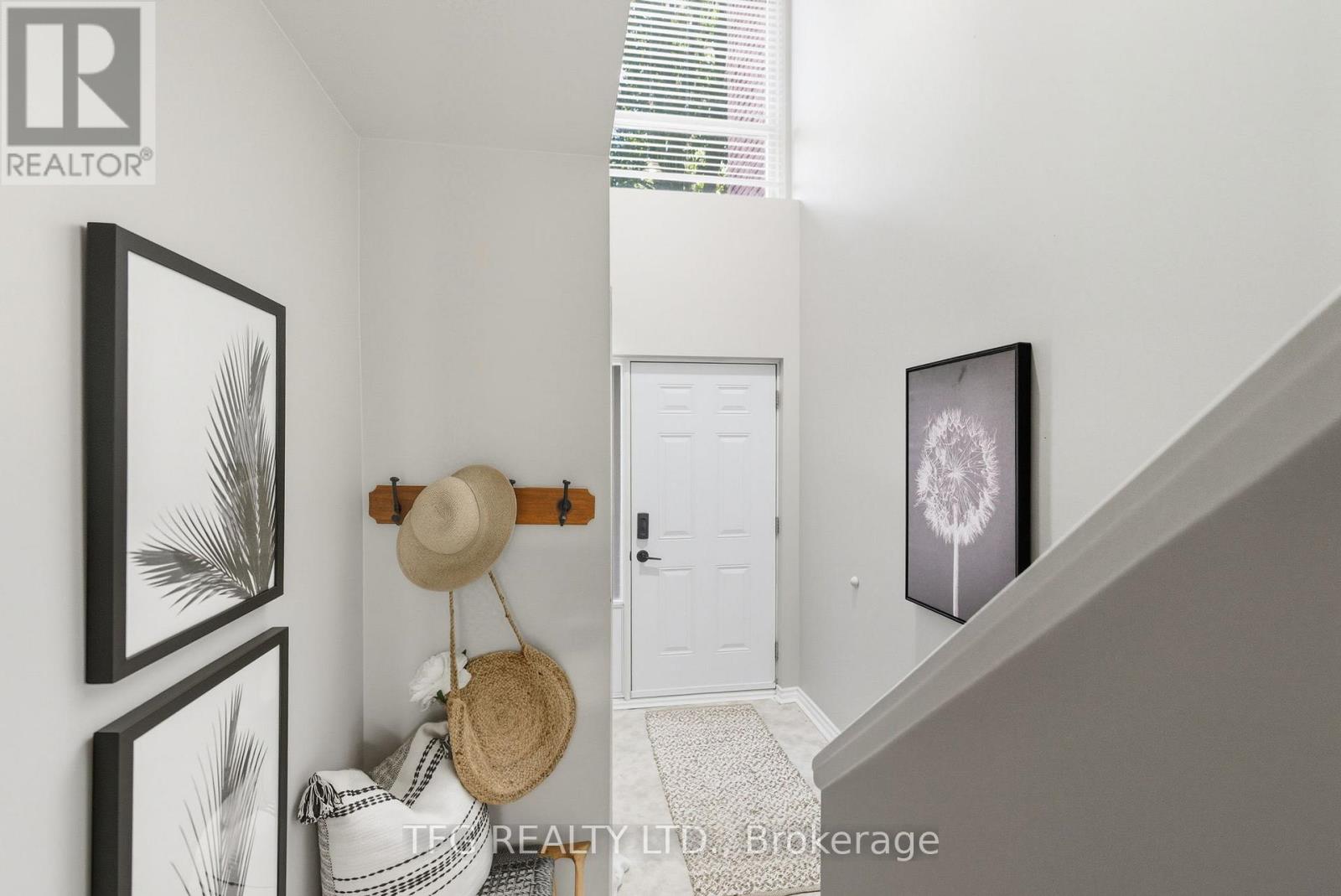 66 Parklane Circle, Clarington, Ontario L1C 3V9 - Photo 6 - E12537252