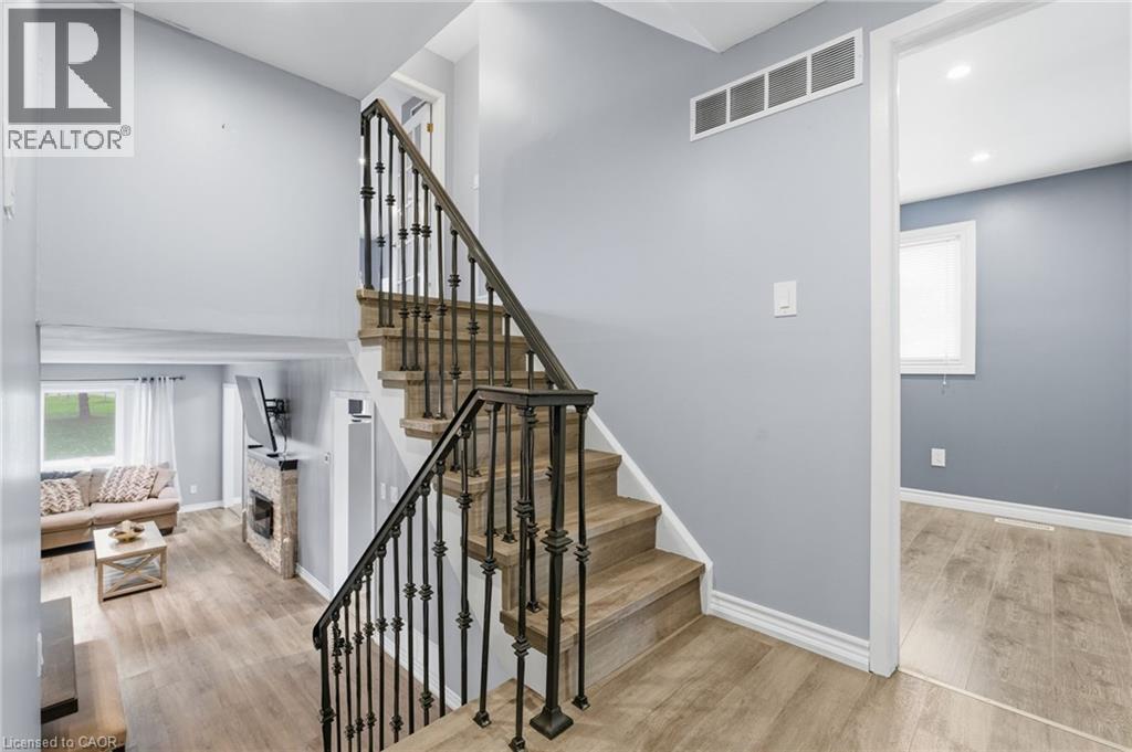 374 East 24th Street, Hamilton, Ontario  L8V 4V1 - Photo 16 - 40785578