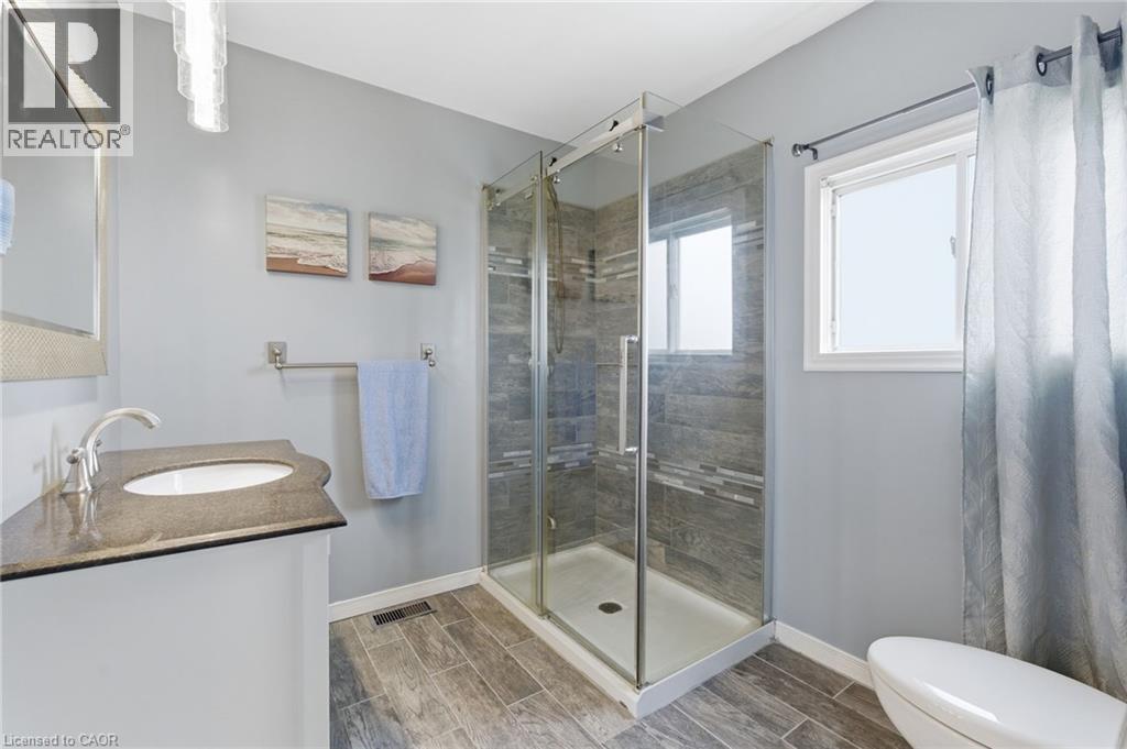 374 East 24th Street, Hamilton, Ontario  L8V 4V1 - Photo 26 - 40785578