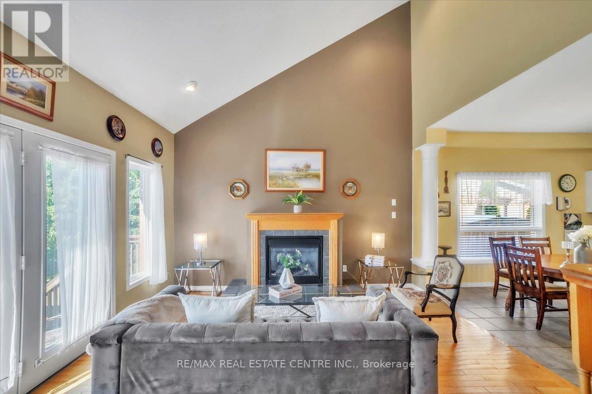 35 Cameron Court, Orangeville, Ontario  L9W 5G8 - Photo 11 - W12307766