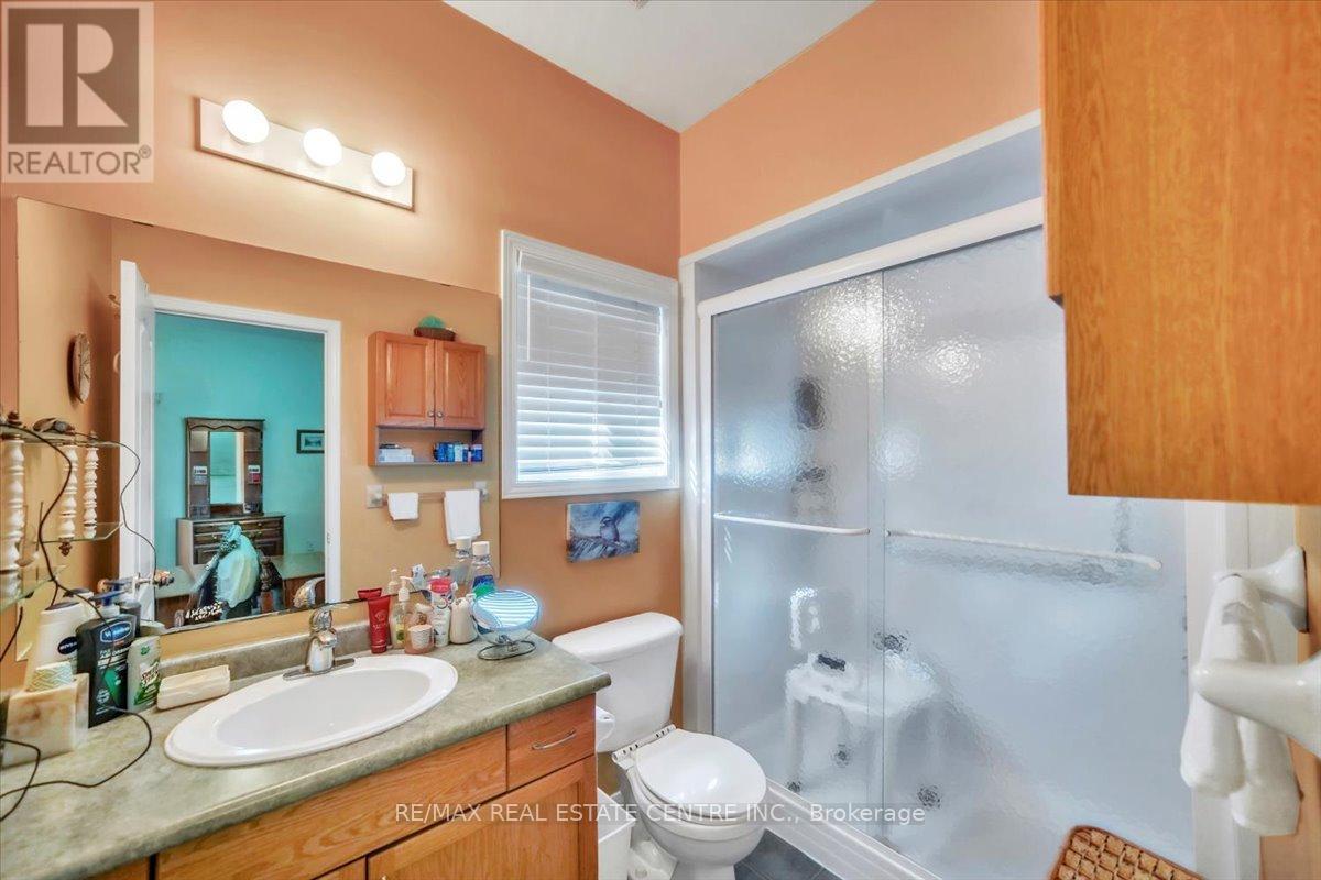 35 Cameron Court, Orangeville, Ontario  L9W 5G8 - Photo 15 - W12307766