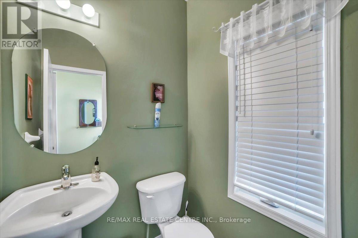 35 Cameron Court, Orangeville, Ontario  L9W 5G8 - Photo 23 - W12307766