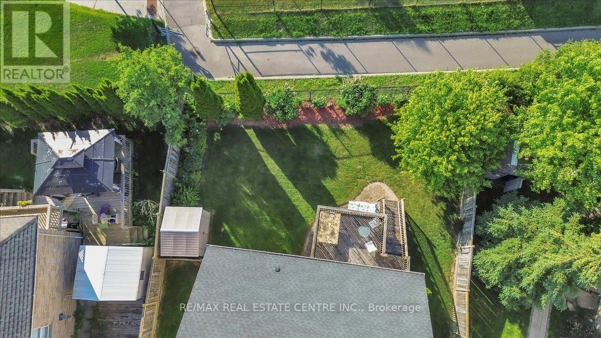 35 Cameron Court, Orangeville, Ontario  L9W 5G8 - Photo 32 - W12307766