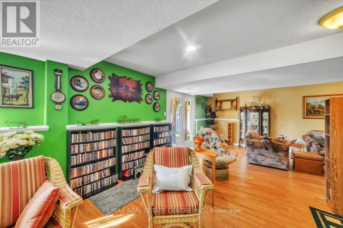 35 Cameron Court, Orangeville, Ontario  L9W 5G8 - Photo 26 - W12307766