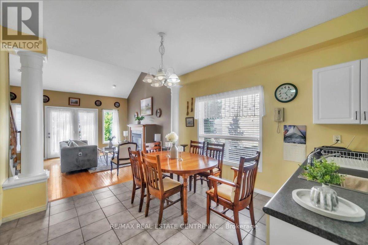 35 Cameron Court, Orangeville, Ontario  L9W 5G8 - Photo 9 - W12307766