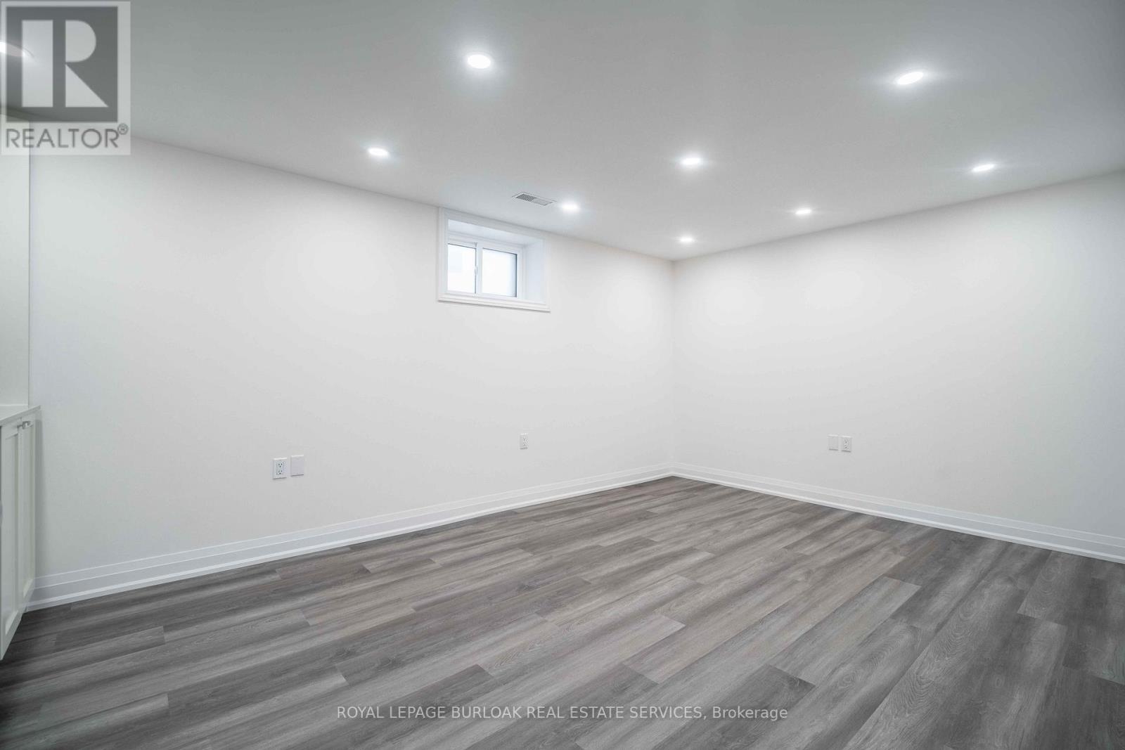 Lower - 356 East 17th Street, Hamilton, Ontario L7R 0G6 - Photo 7 - X12312495