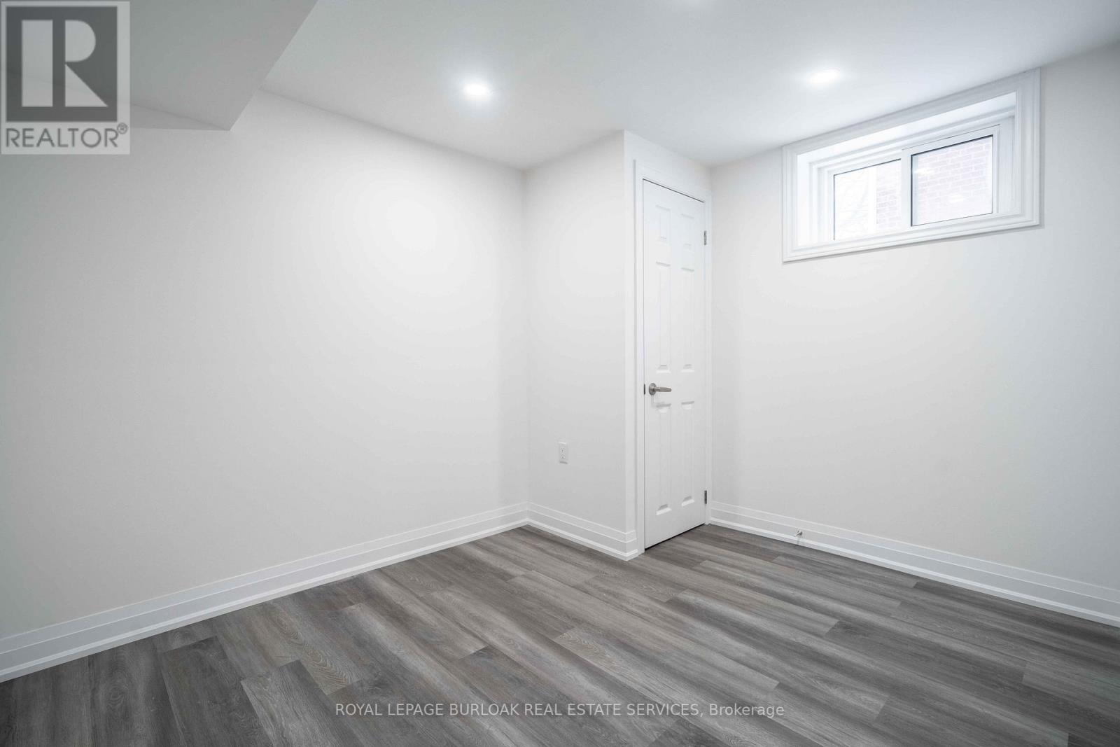 Lower - 356 East 17th Street, Hamilton, Ontario L7R 0G6 - Photo 9 - X12312495