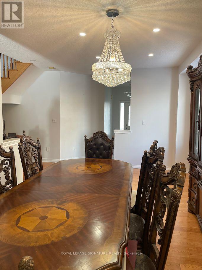 26 Mario Street, Brampton, Ontario  L6P 1N1 - Photo 3 - W12534212