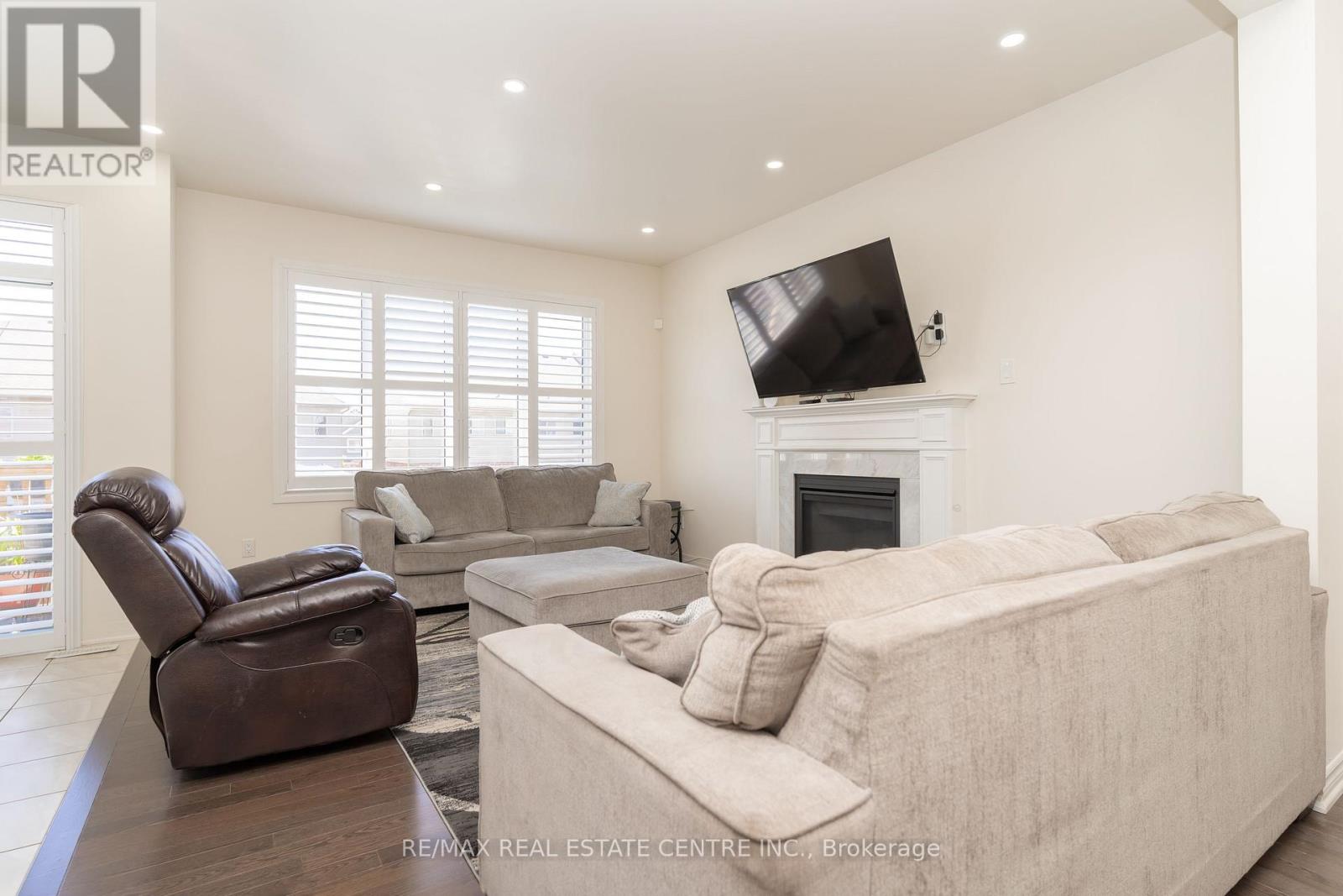 10 Drew Brown Boulevard, Orangeville, Ontario  L9W 6Z6 - Photo 8 - W12405016