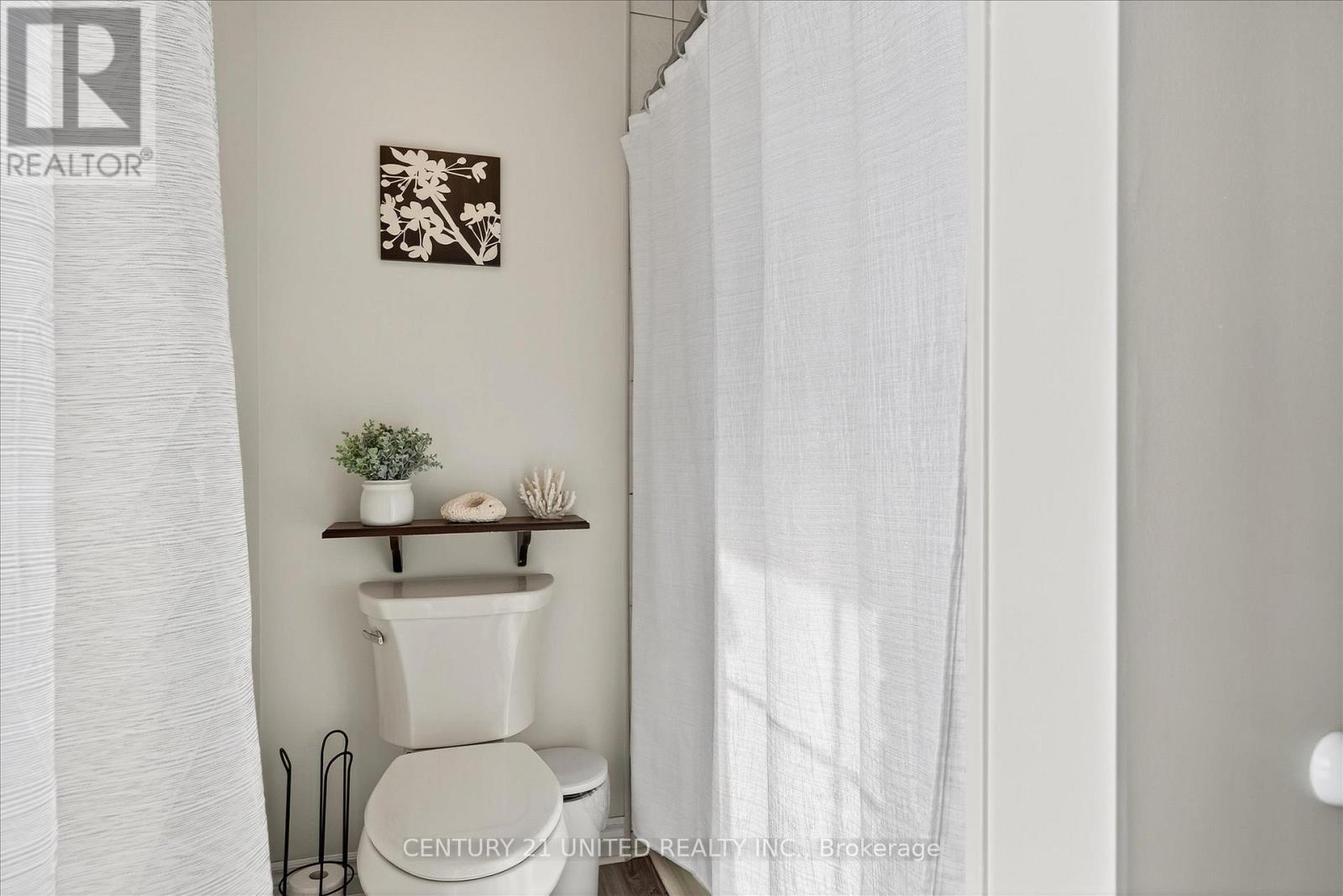 105 Ridgewood Road, Peterborough, Ontario  K9J 1P2 - Photo 39 - X12537074