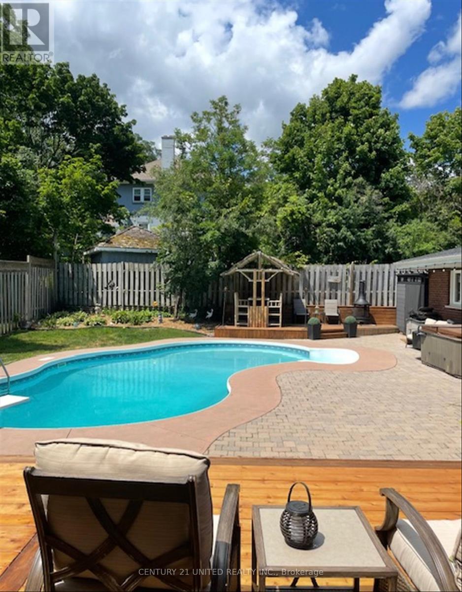 105 Ridgewood Road, Peterborough, Ontario  K9J 1P2 - Photo 48 - X12537074