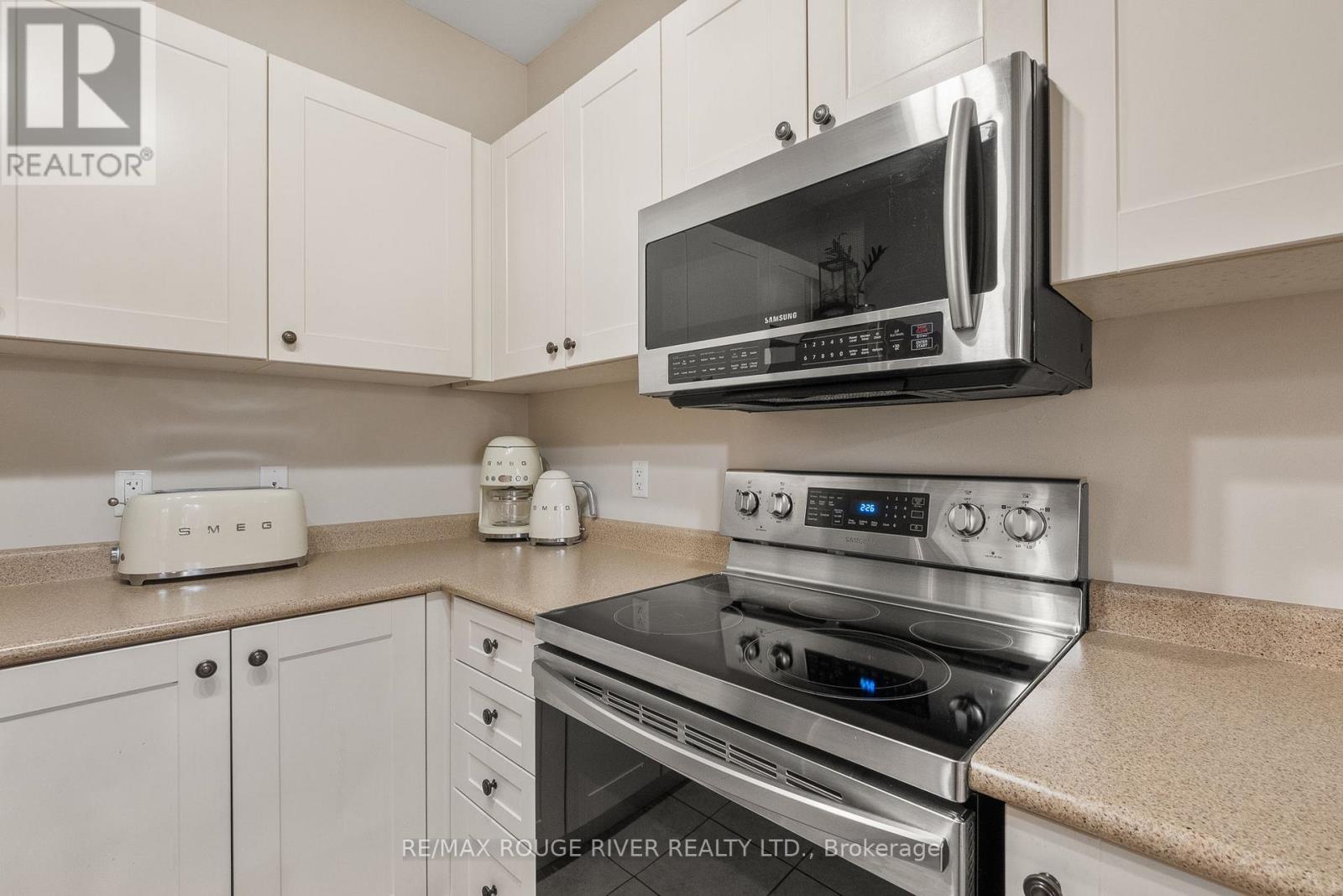 657 Prince Of Wales Drive, Cobourg, Ontario  K9A 0C9 - Photo 12 - X12537196