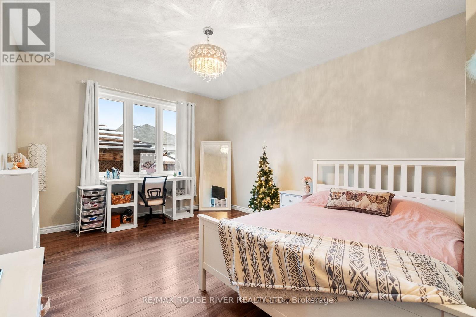 657 Prince Of Wales Drive, Cobourg, Ontario  K9A 0C9 - Photo 18 - X12537196