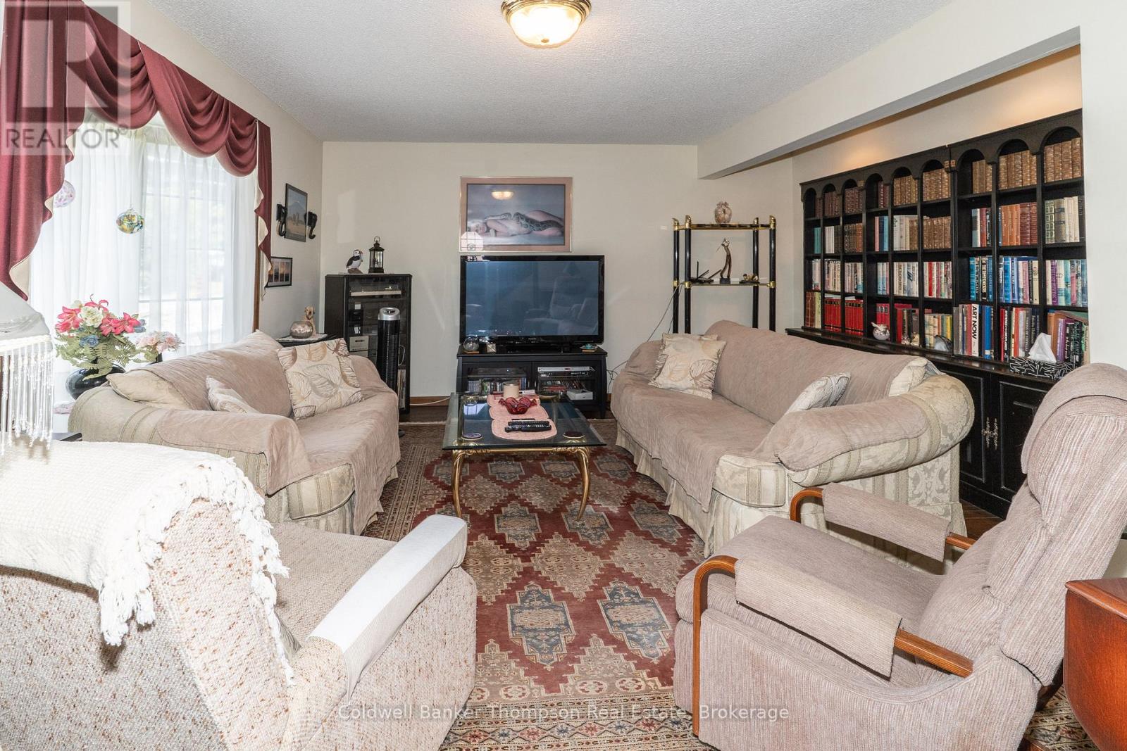 3 Cliff Avenue, Huntsville, Ontario P1H 1G4 - Photo 10 - X12537108