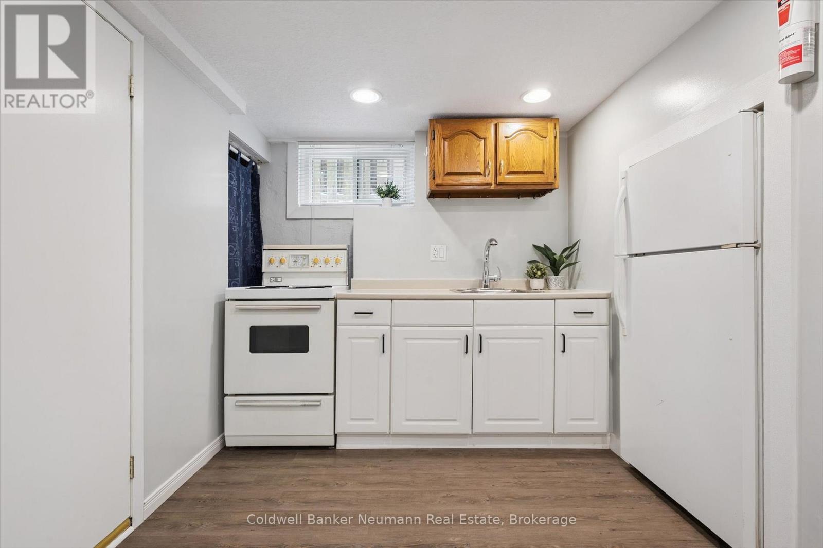 564 Paisley Road, Guelph, Ontario N1H 2S1 - Photo 24 - X12537152