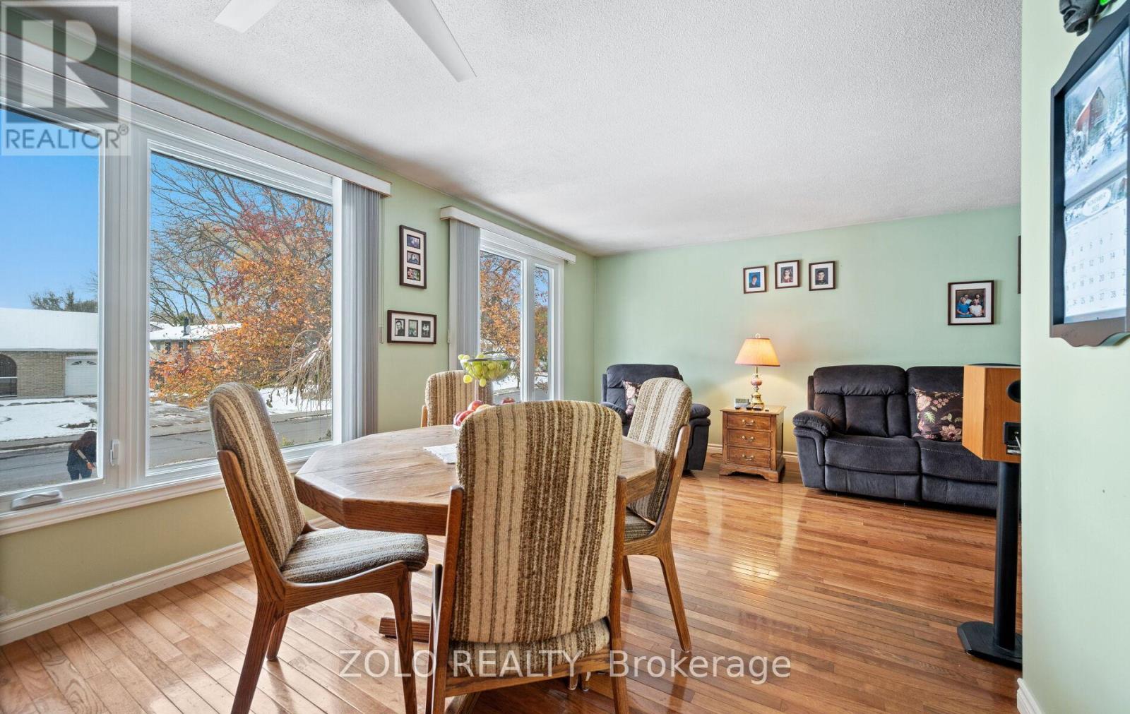 199 Wendover Drive, Hamilton, Ontario  L9C 5X6 - Photo 13 - X12536948