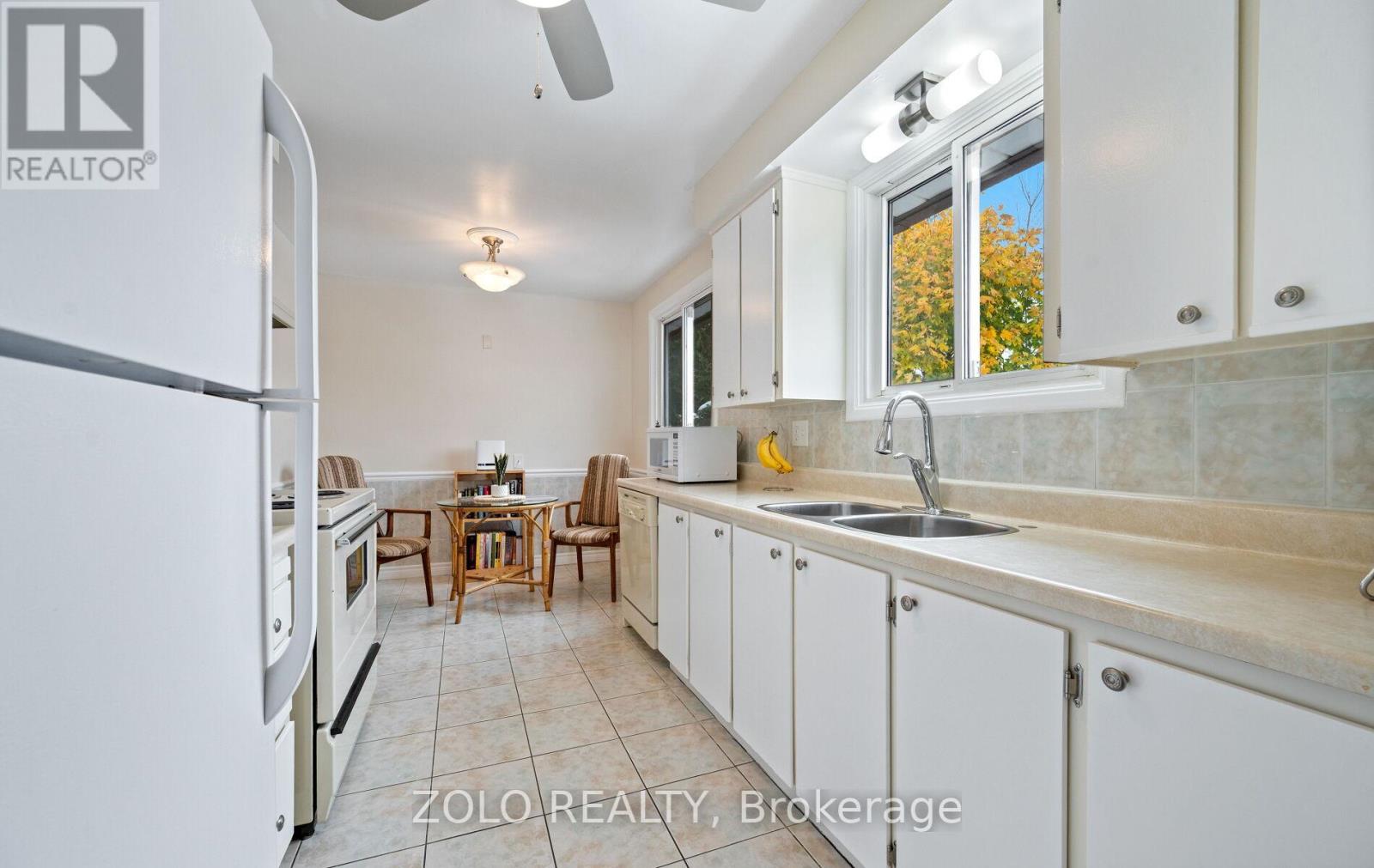 199 Wendover Drive, Hamilton, Ontario  L9C 5X6 - Photo 15 - X12536948