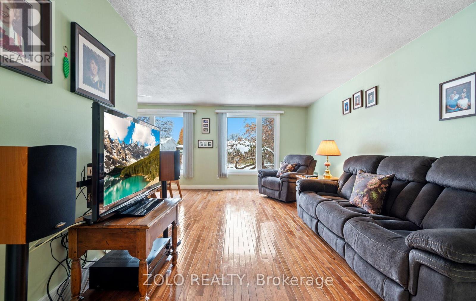 199 Wendover Drive, Hamilton, Ontario  L9C 5X6 - Photo 8 - X12536948