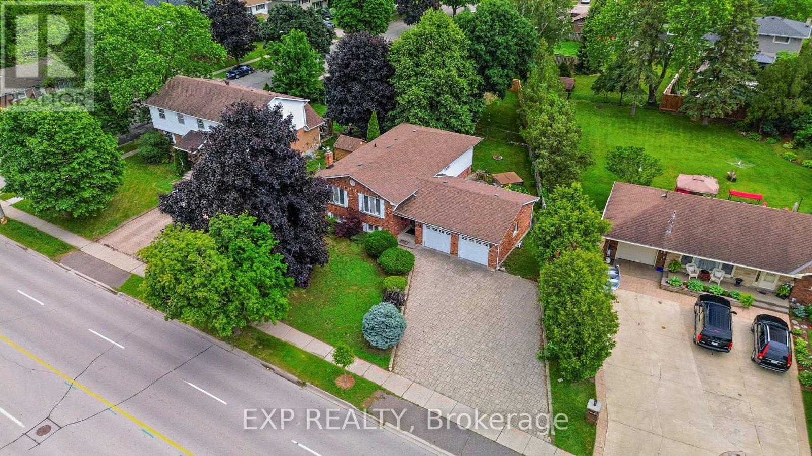 121 Tollgate Road, Brantford, Ontario  N3R 4Z9 - Photo 2 - X12536966