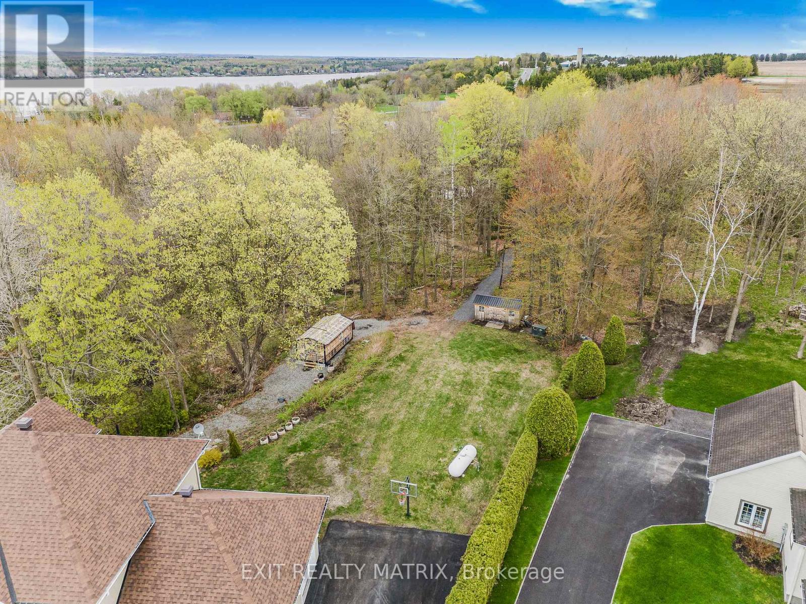 5 - 64 Radstock Lane, Champlain, Ontario  K6A 2R2 - Photo 43 - X12537048