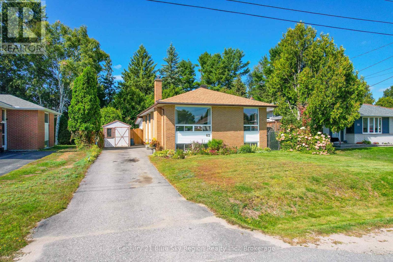 62 Strathcona Drive, North Bay, Ontario  P1A 2N1 - Photo 1 - X12537088