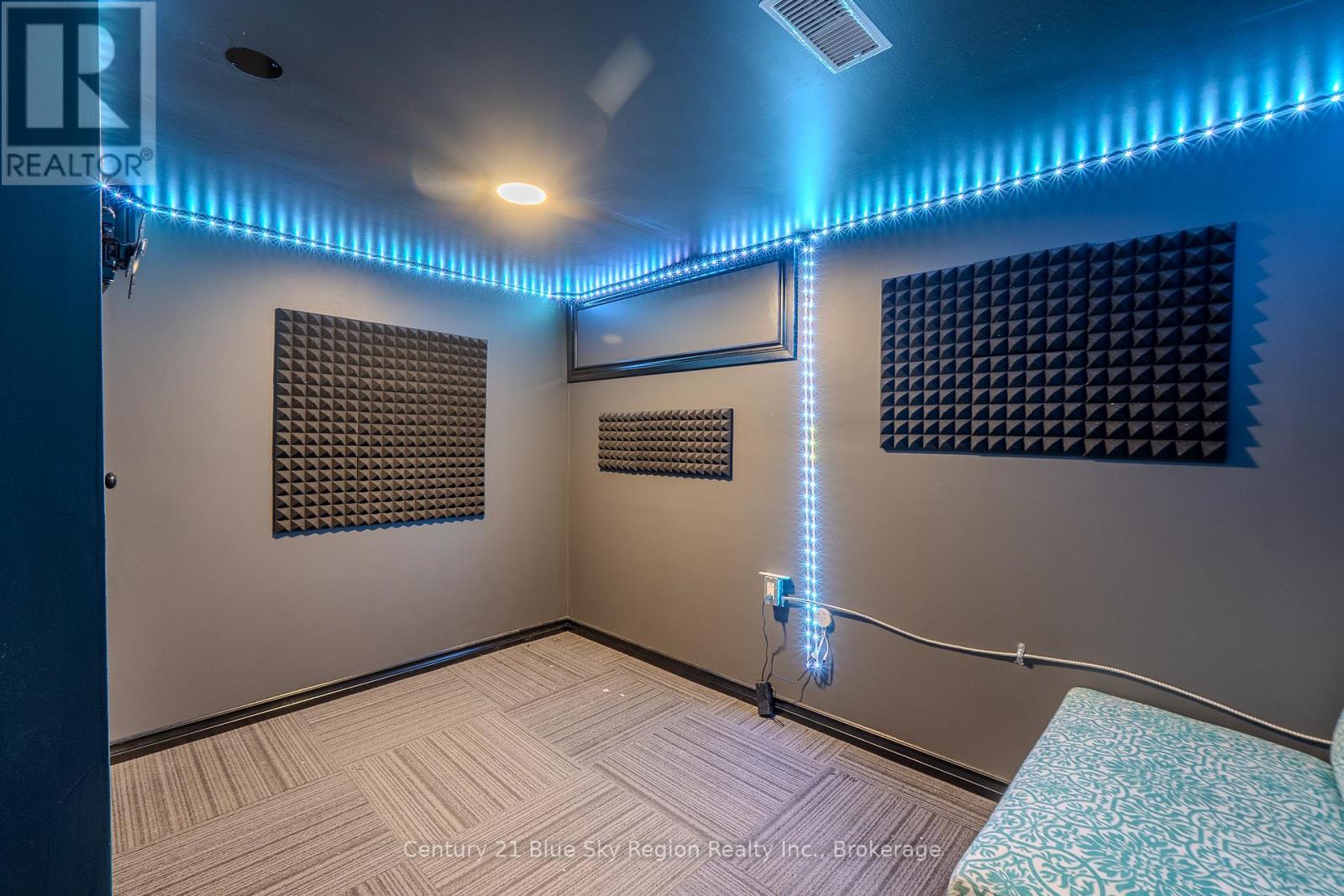 62 Strathcona Drive, North Bay, Ontario  P1A 2N1 - Photo 33 - X12537088