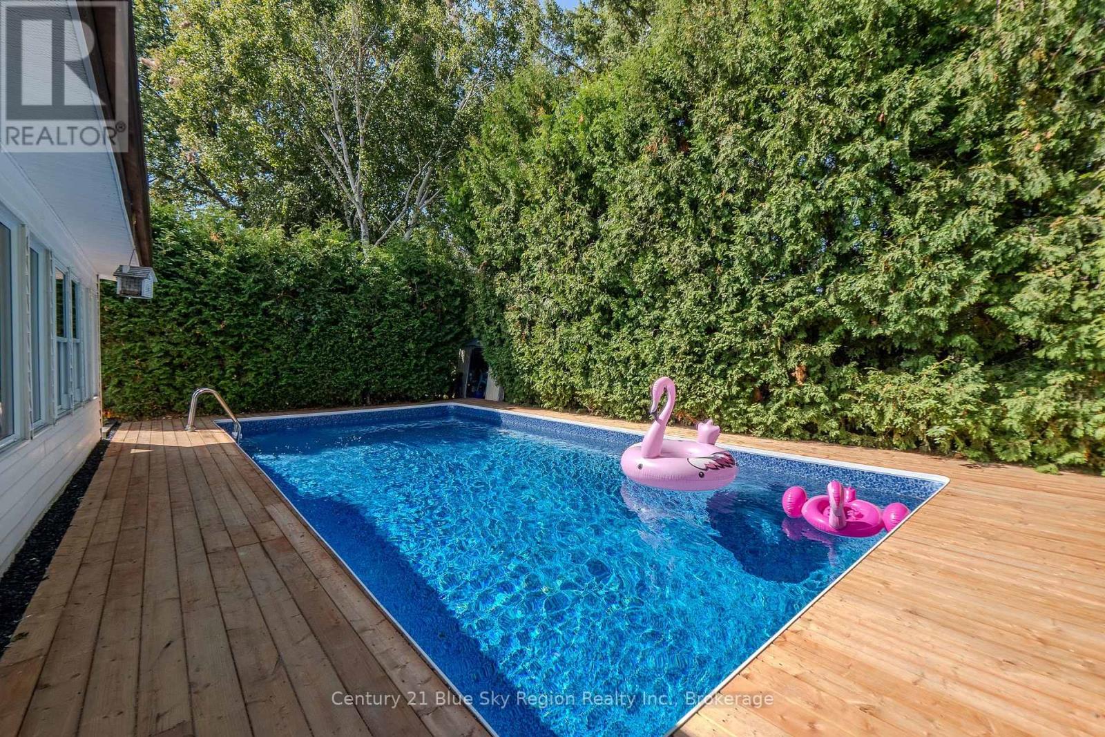 62 Strathcona Drive, North Bay, Ontario  P1A 2N1 - Photo 43 - X12537088