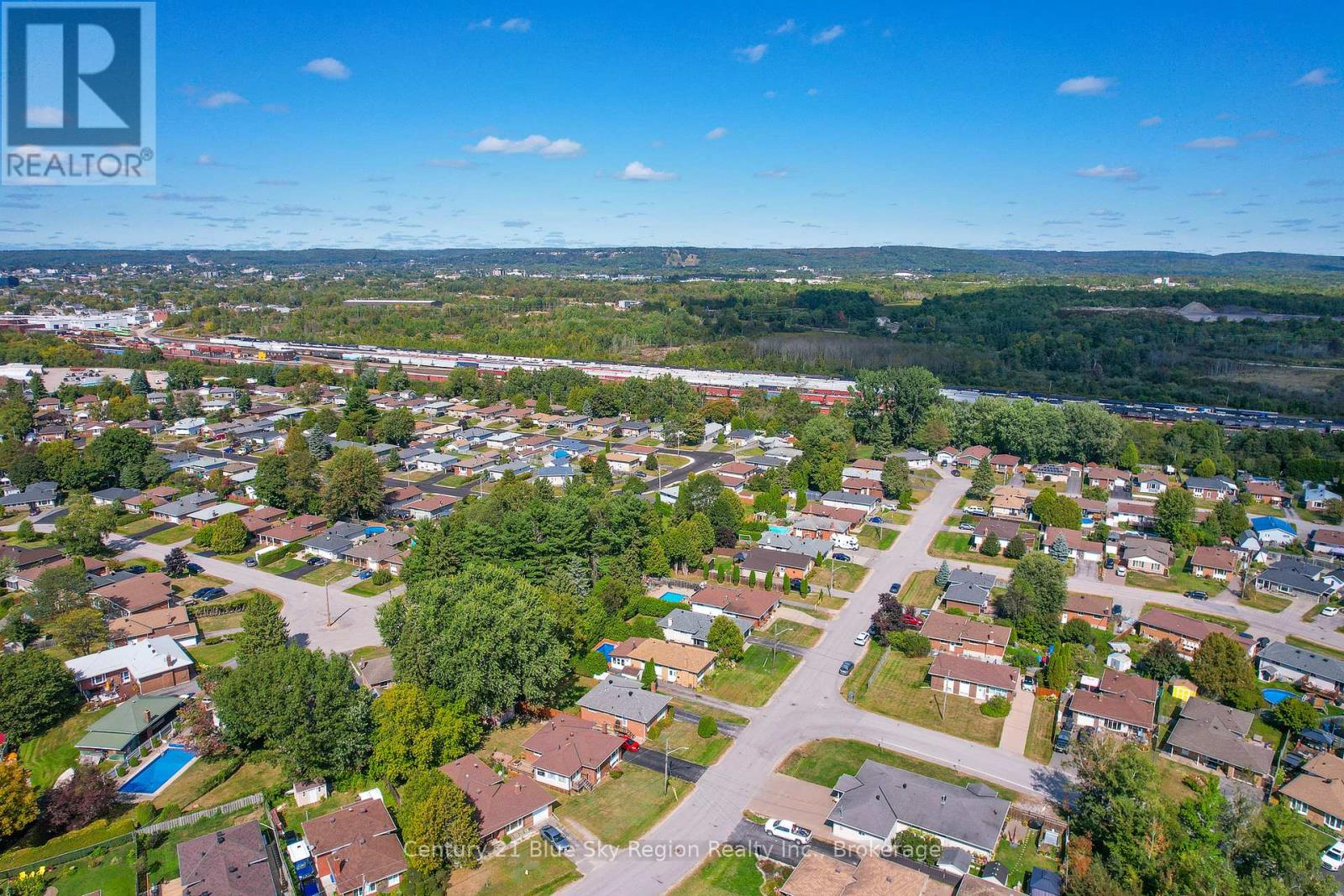 62 Strathcona Drive, North Bay, Ontario  P1A 2N1 - Photo 45 - X12537088