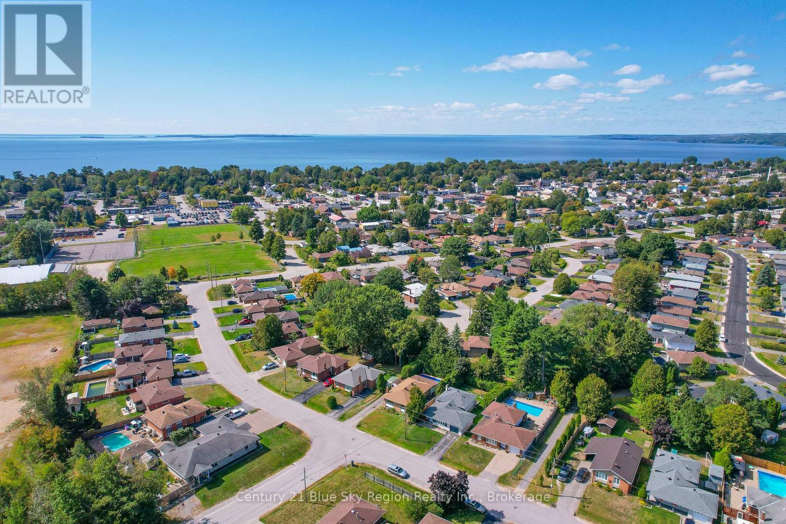 62 Strathcona Drive, North Bay, Ontario  P1A 2N1 - Photo 46 - X12537088