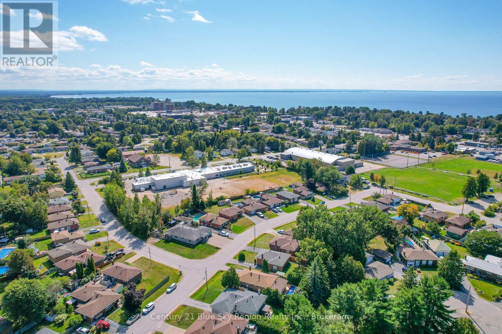 62 Strathcona Drive, North Bay, Ontario  P1A 2N1 - Photo 47 - X12537088