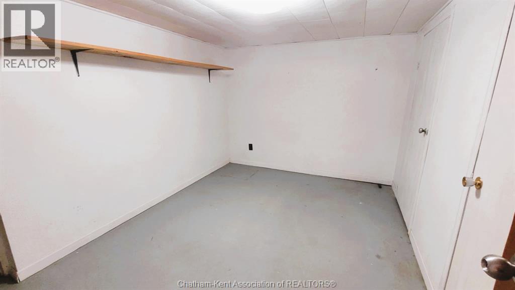 15 Lawrence Street, Wallaceburg, Ontario N8A 2B1 - Photo 16 - 25027731