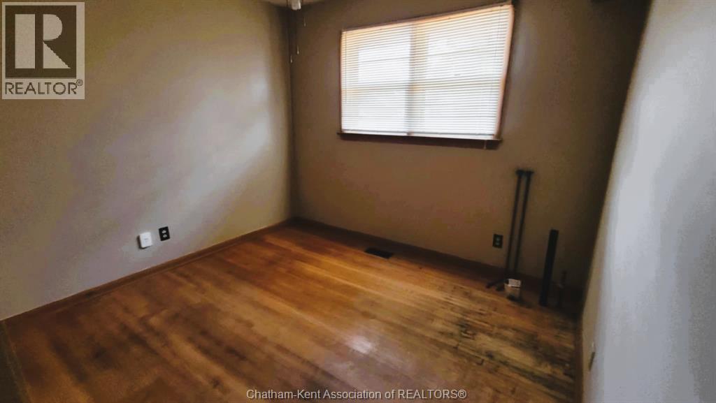 15 Lawrence Street, Wallaceburg, Ontario N8A 2B1 - Photo 7 - 25027731