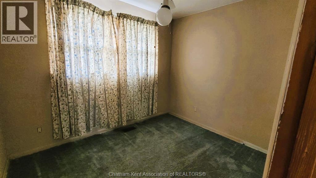 15 Lawrence Street, Wallaceburg, Ontario N8A 2B1 - Photo 21 - 25027731