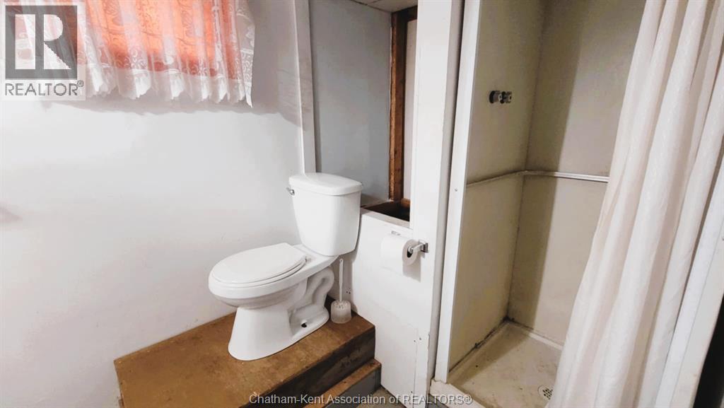 15 Lawrence Street, Wallaceburg, Ontario N8A 2B1 - Photo 15 - 25027731