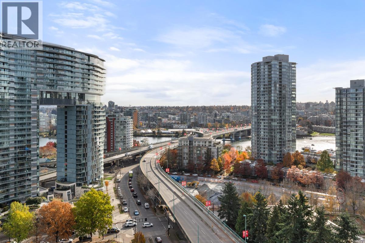 1902 989 BEATTY STREET, Vancouver, British Columbia