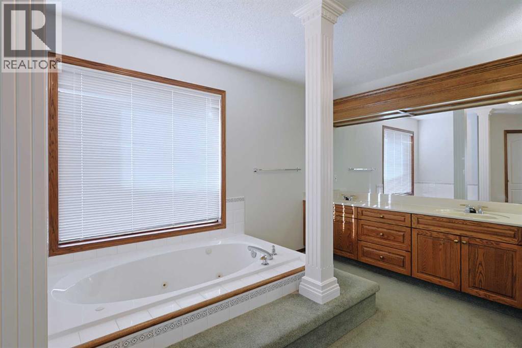 57 Hamptons Circle Nw, Calgary, Alberta  T3A 5T2 - Photo 30 - A2261456