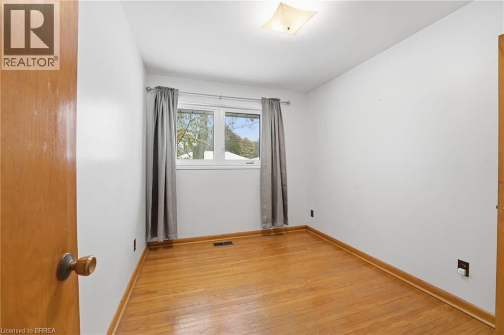 9 Waddington Street, Brantford, Ontario  N3R 2R2 - Photo 16 - 40784423