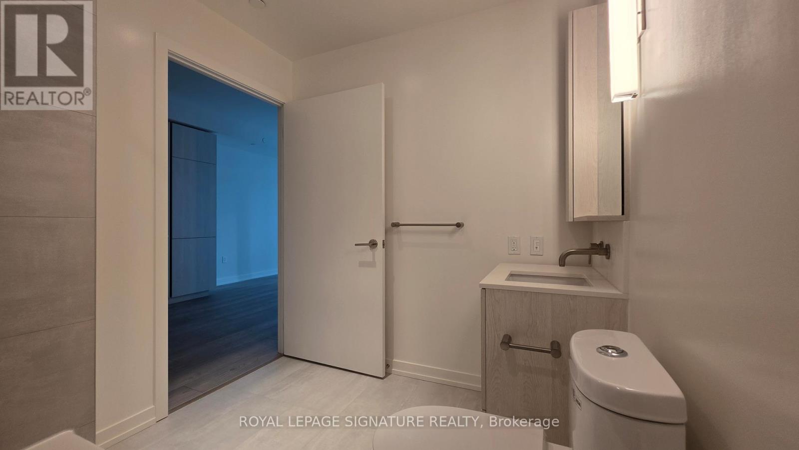 1507 - 120 Broadway Avenue, Toronto, Ontario  M4P 0E9 - Photo 9 - C12537082