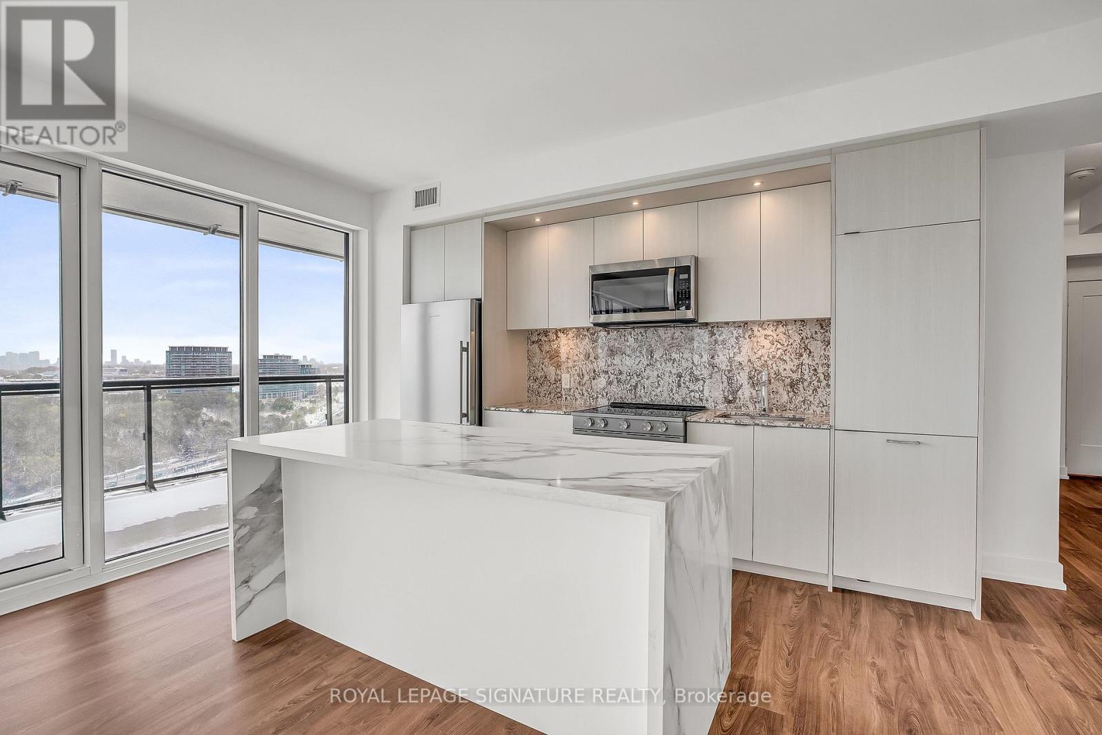 1409 - 30 Inn On The Park Drive, Toronto, Ontario  M3C 0P7 - Photo 11 - C12537112