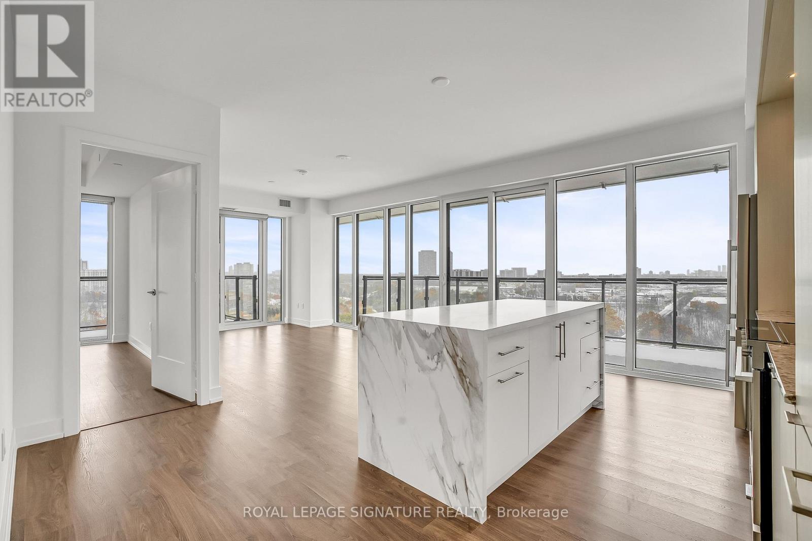 1409 - 30 Inn On The Park Drive, Toronto, Ontario  M3C 0P7 - Photo 12 - C12537112