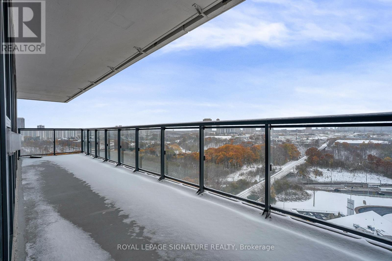 1409 - 30 Inn On The Park Drive, Toronto, Ontario  M3C 0P7 - Photo 34 - C12537112