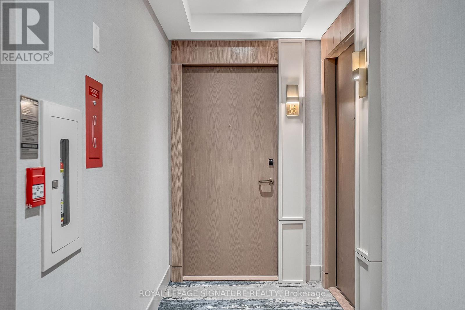 1409 - 30 Inn On The Park Drive, Toronto, Ontario  M3C 0P7 - Photo 5 - C12537112