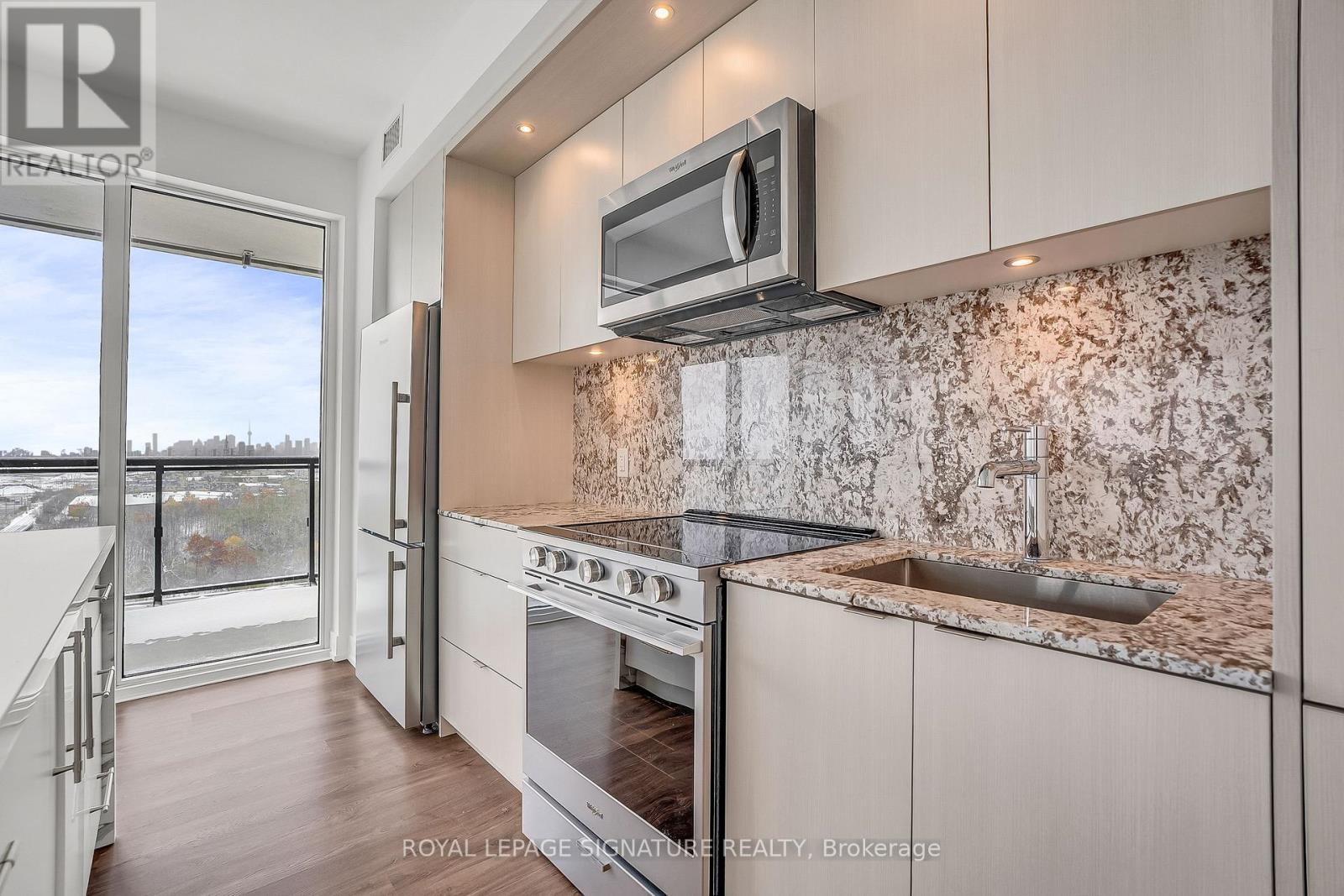 1409 - 30 Inn On The Park Drive, Toronto, Ontario  M3C 0P7 - Photo 9 - C12537112