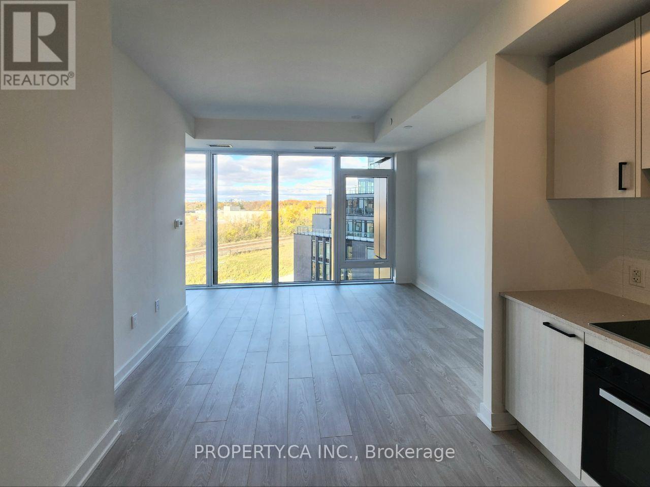 518 - 1 Quarrington Lane, Toronto, Ontario  M3C 0S4 - Photo 5 - C12537136