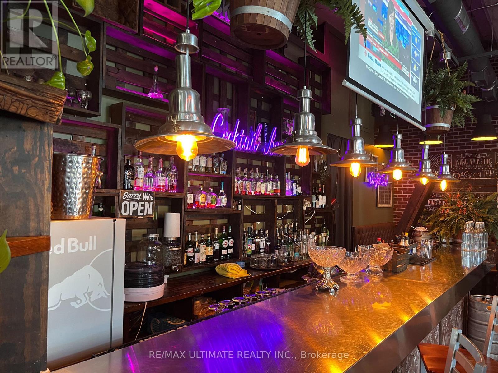 905 King Street W, Toronto, Ontario  M6K 3G9 - Photo 4 - C12537200