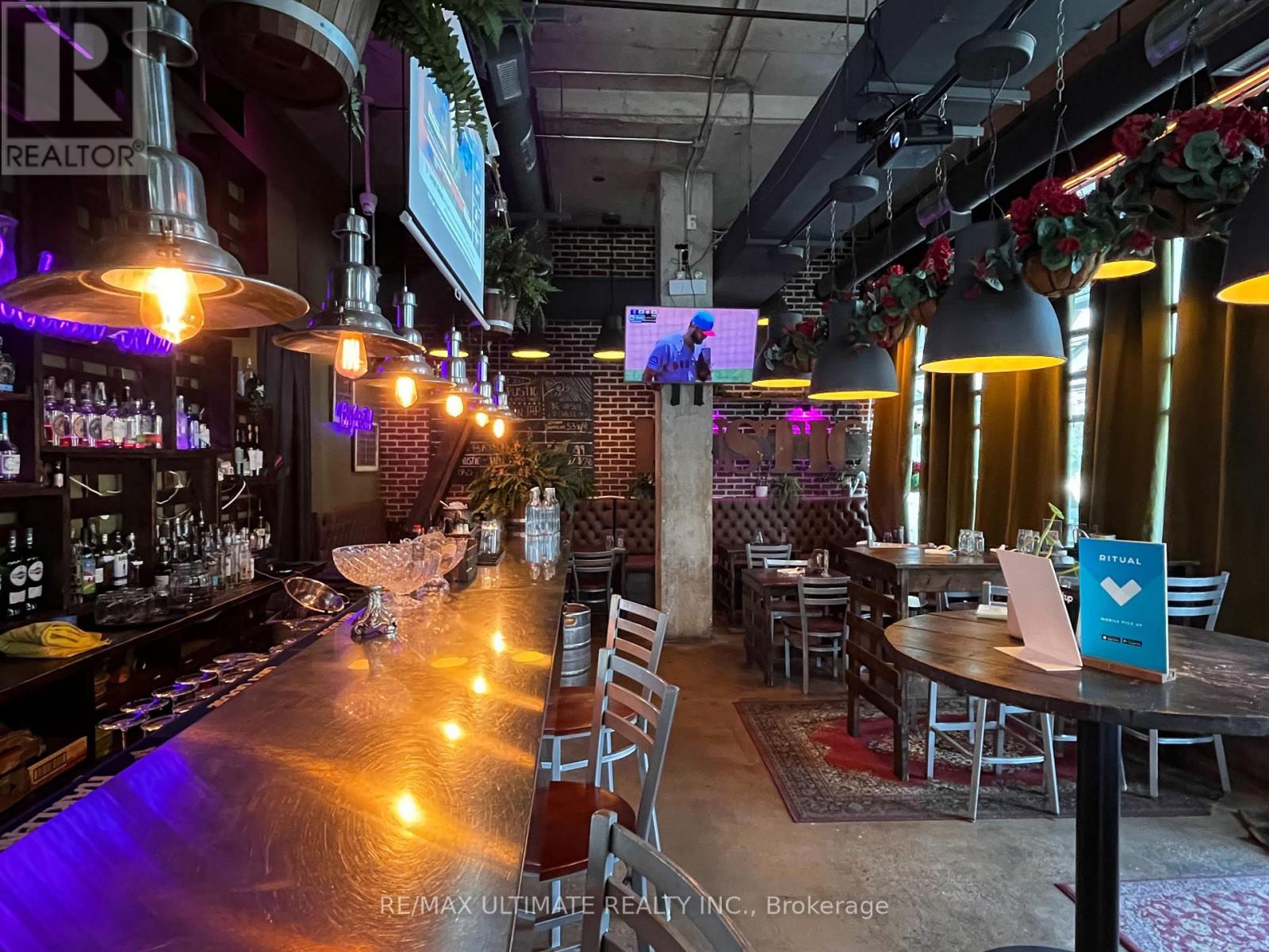 905 King Street W, Toronto, Ontario  M6K 3G9 - Photo 5 - C12537200